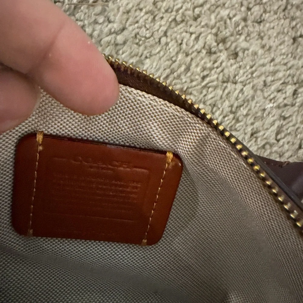 Coach Nolita19 Burgandi color - Picture 4 of 5
